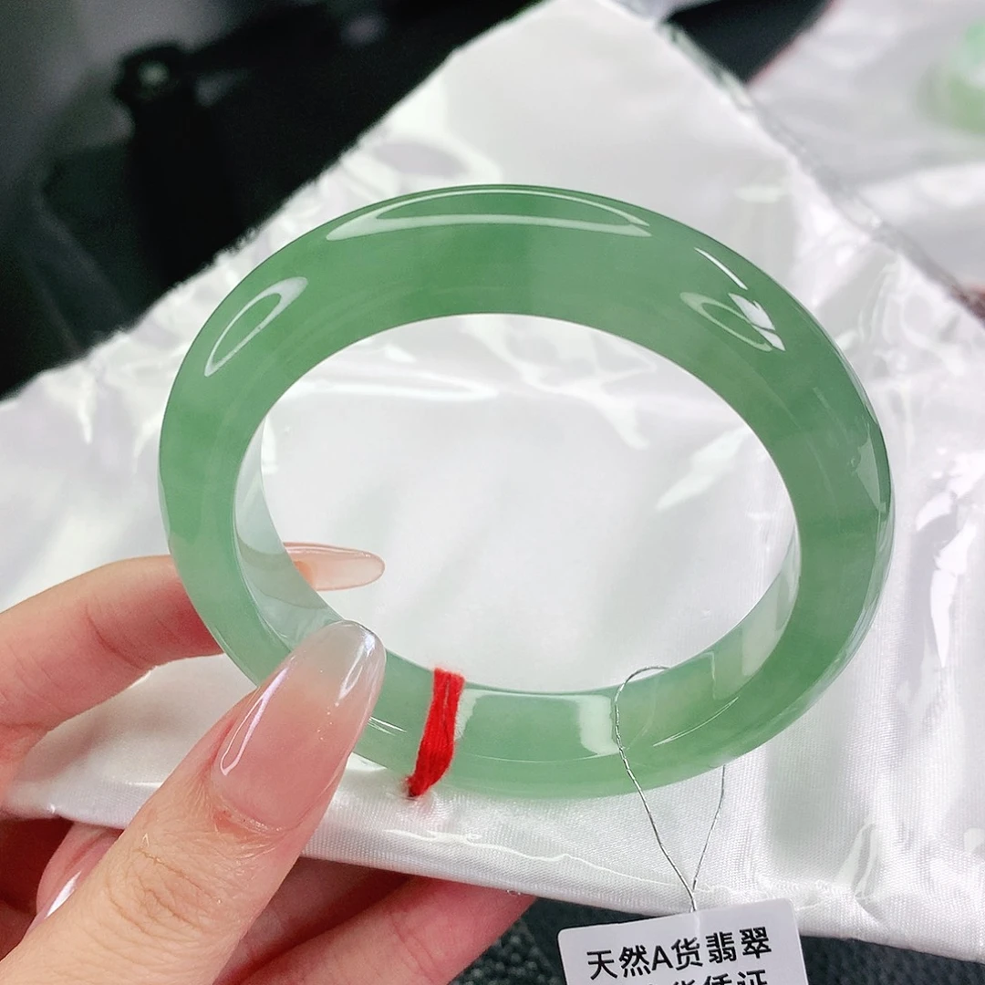 翡翠未镶嵌手镯55圈
