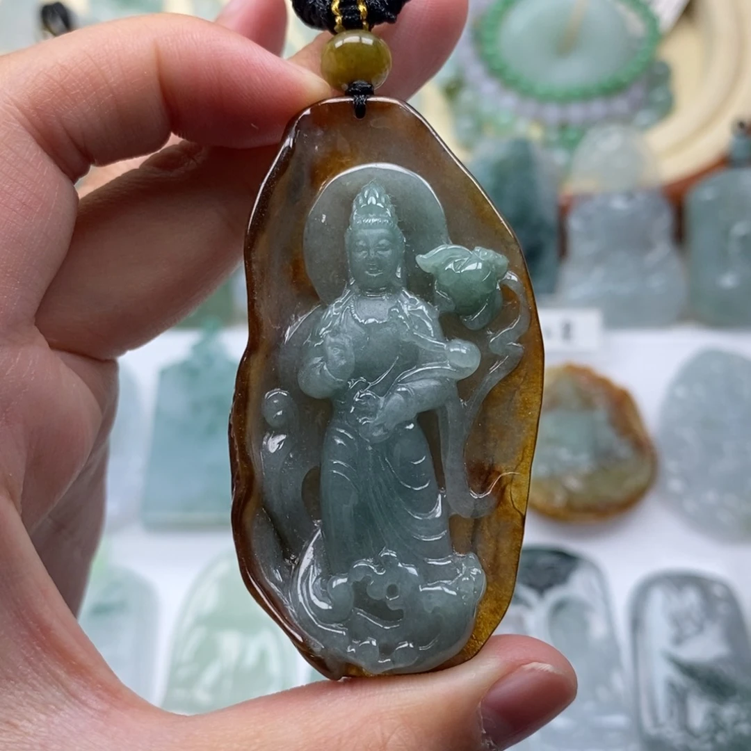 翡翠未镶嵌颈饰站观音