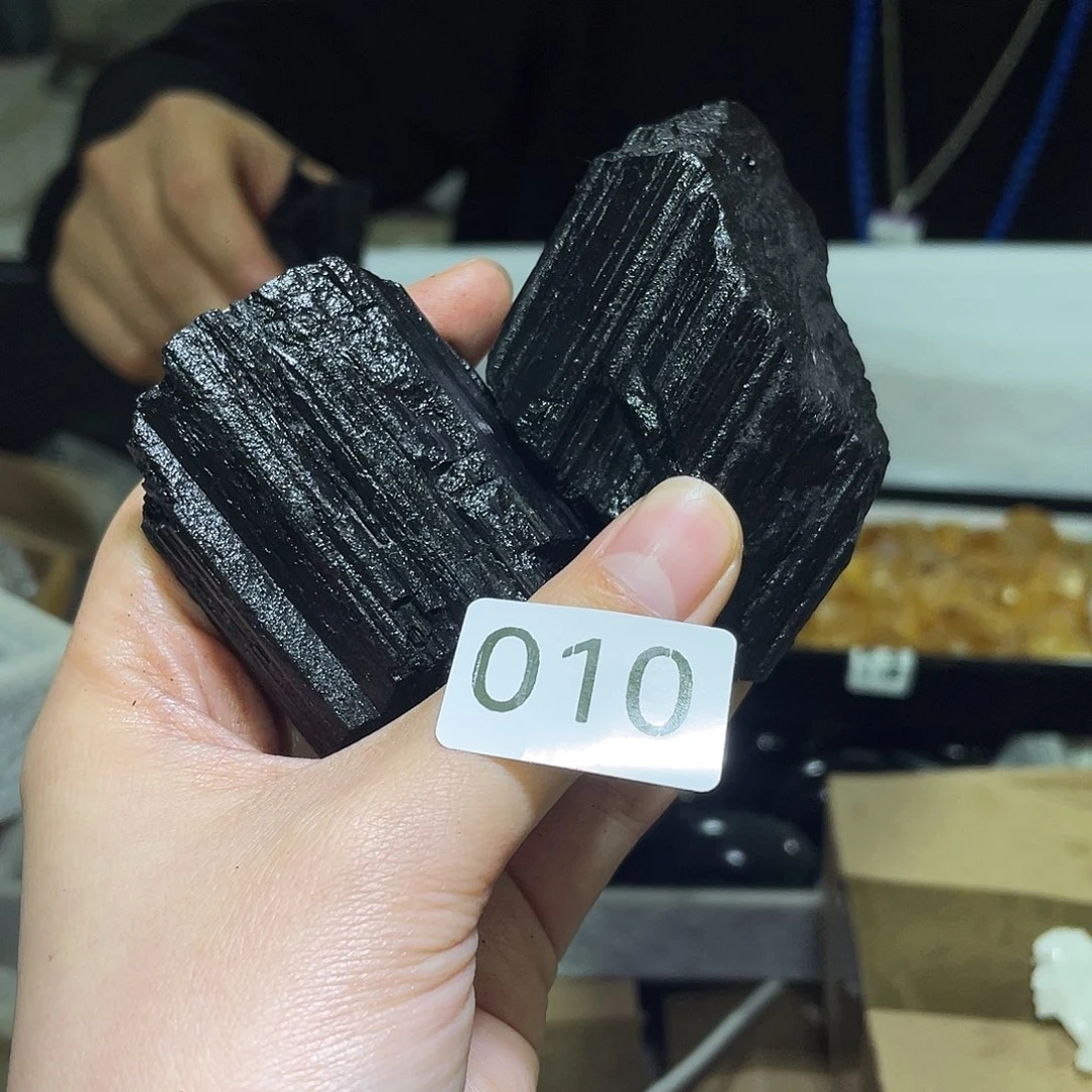 未镶嵌水晶珠宝半成品