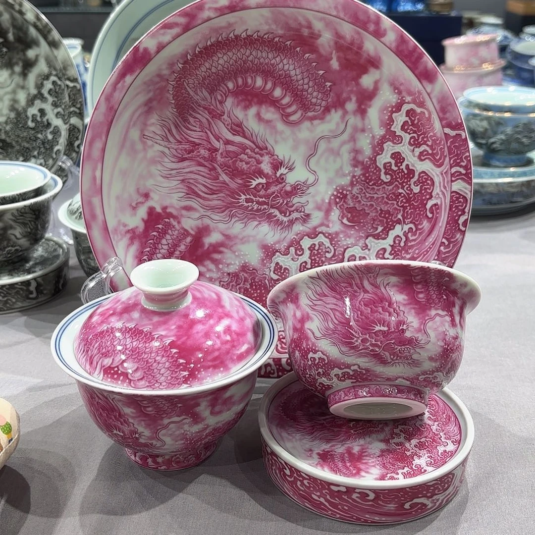 瓷片景德镇瓷器精品陈列