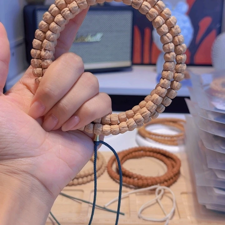 国****柏香籽/百香籽吊坠