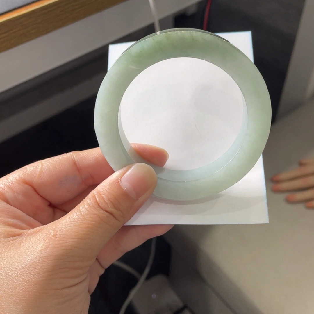 向***生定制翡翠未镶嵌翡翠