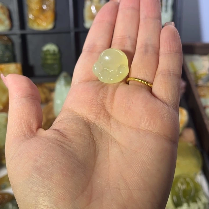 蛇纹石玉颈饰未镶嵌毛*