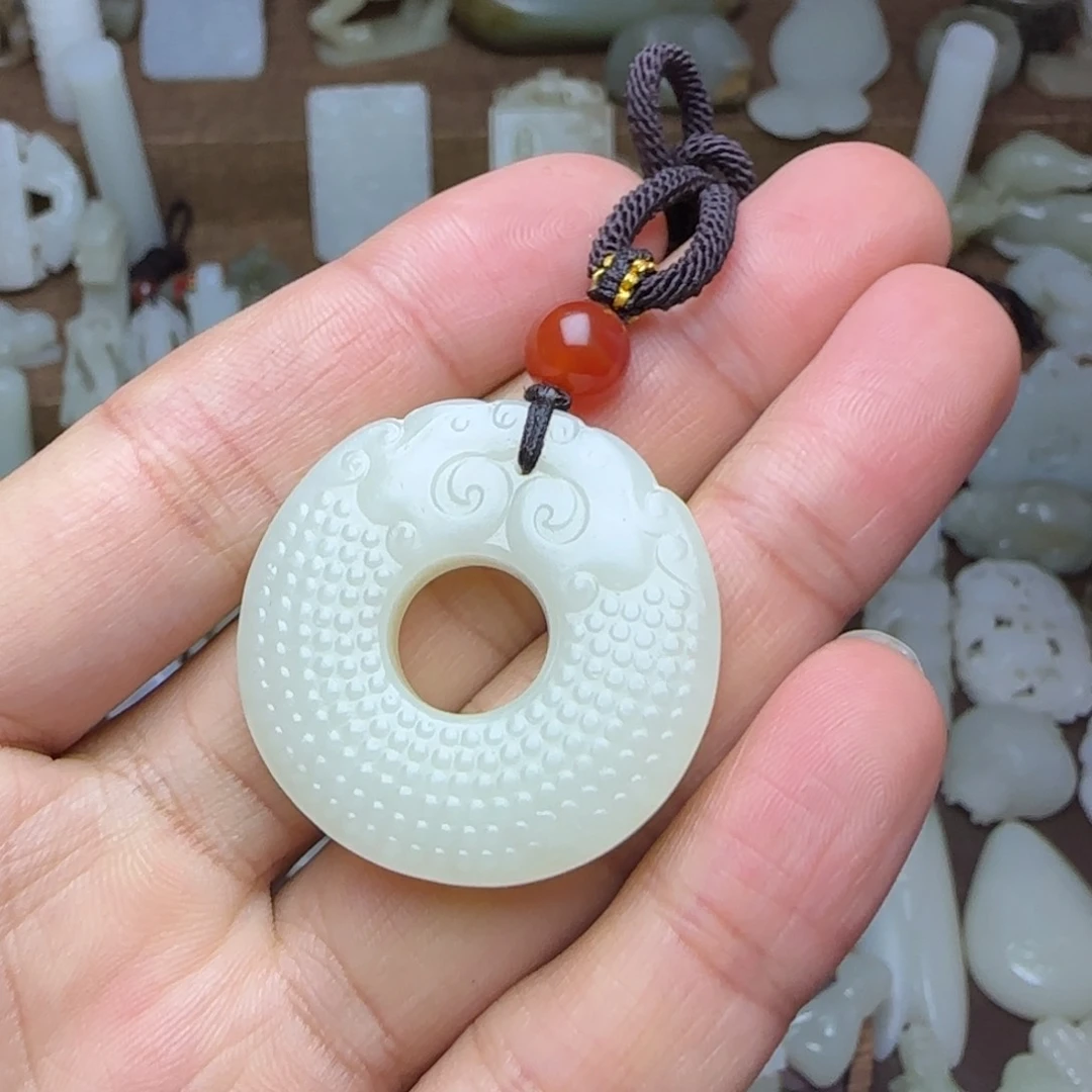 和田玉挂件未镶嵌