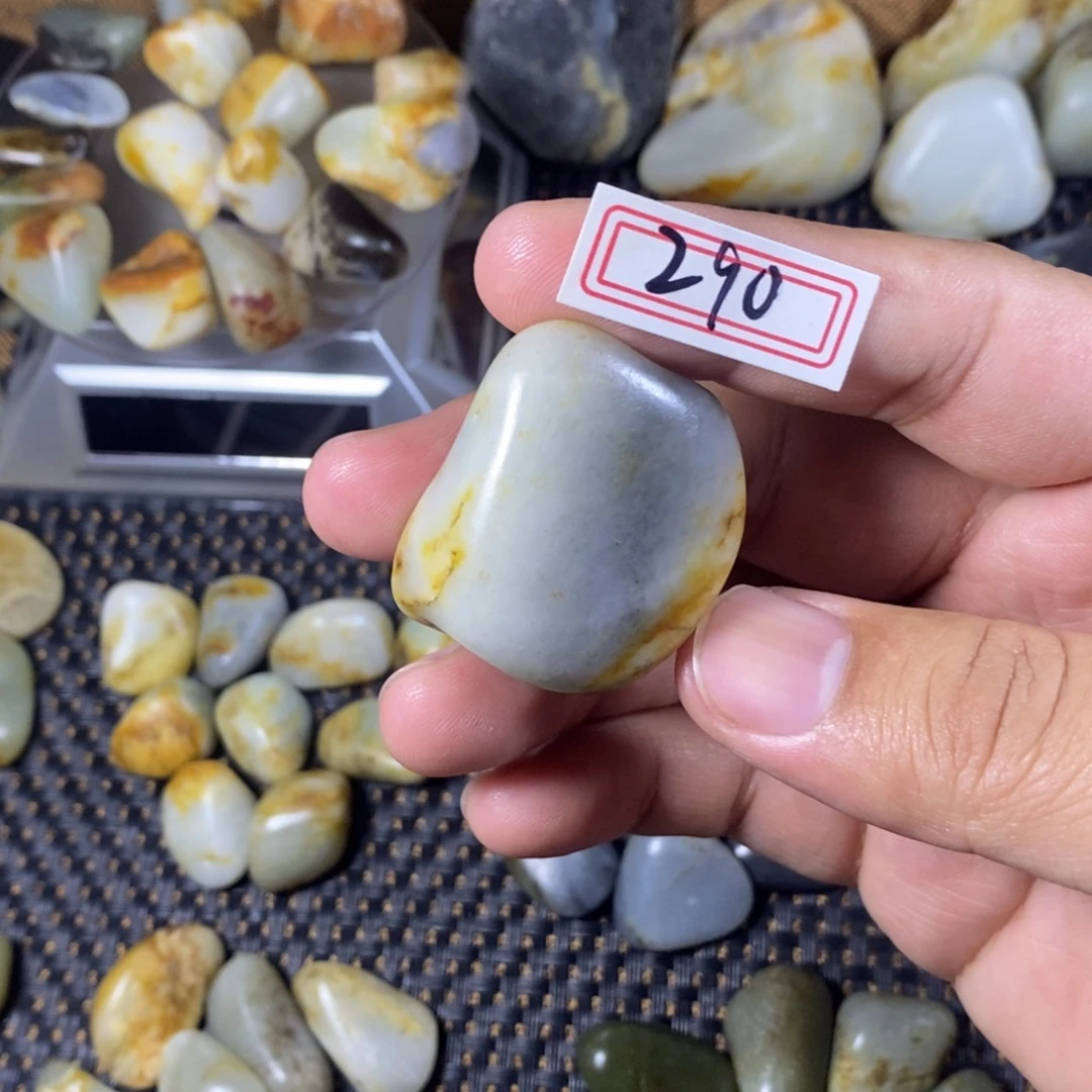 和田玉（糖玉）未镶嵌挂件