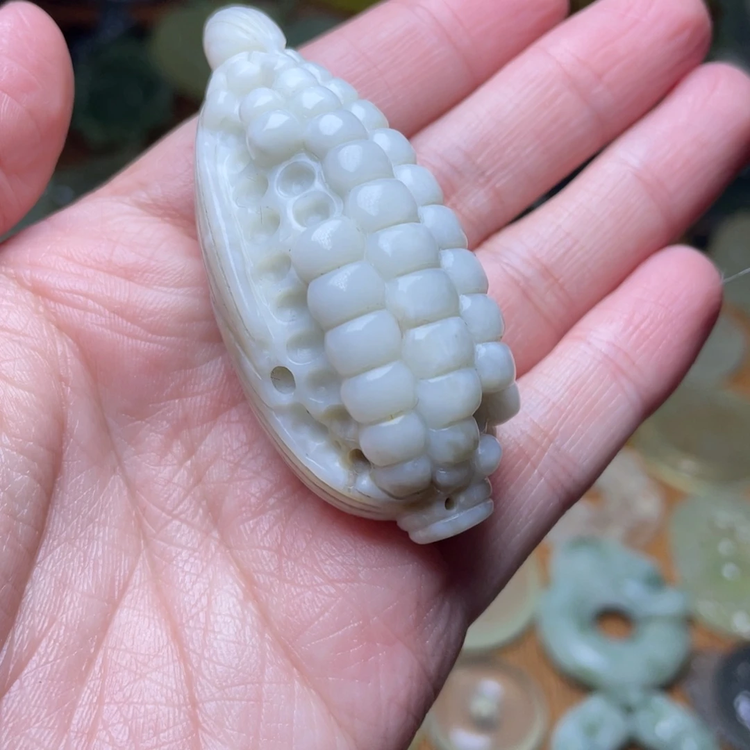 蛇纹石玉未镶嵌手把件