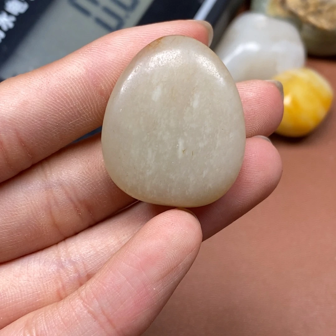 和田玉（糖玉）未镶嵌挂件