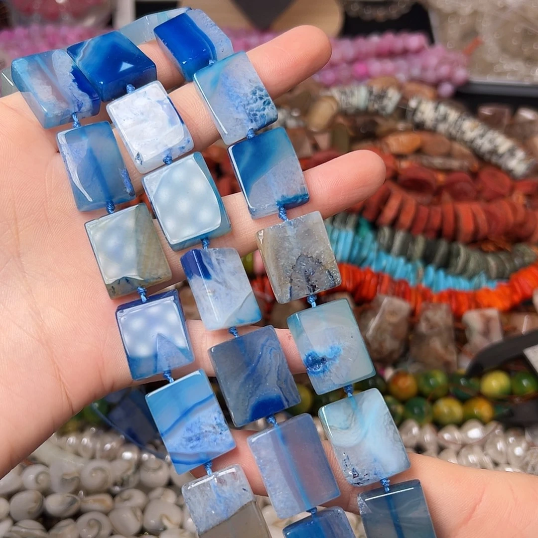 玛瑙/玉髓合金珠宝半成品N565。 20*15mm天然水晶玛瑙共生方牌一条