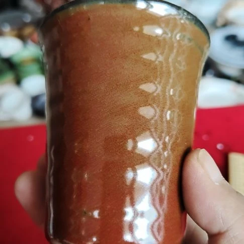 瓷片瓷片，各种摆件，盘，碗，沙锅，均有瑕疵。