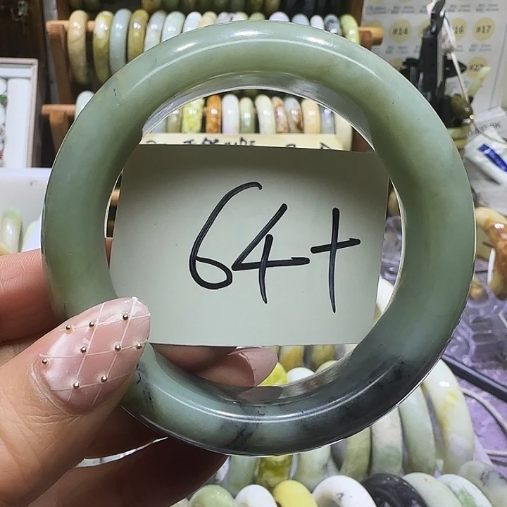 透闪石-蛇纹石玉未镶嵌手镯