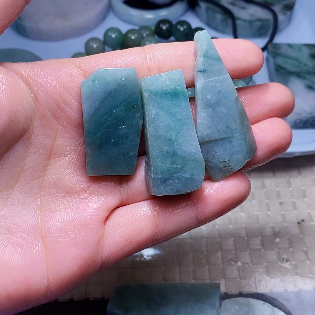 翡翠未镶嵌颈饰888
