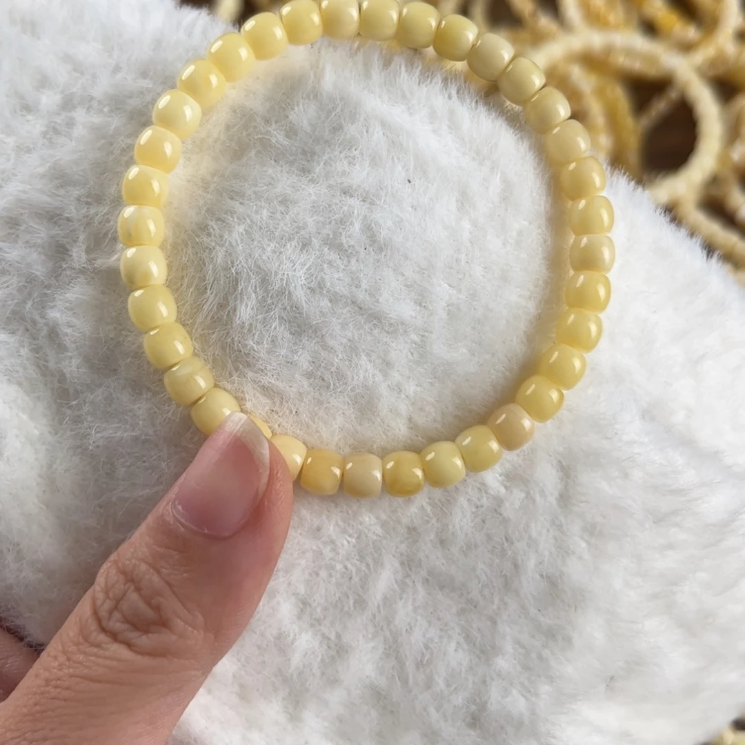 琥珀裸石未镶嵌蜜蜡