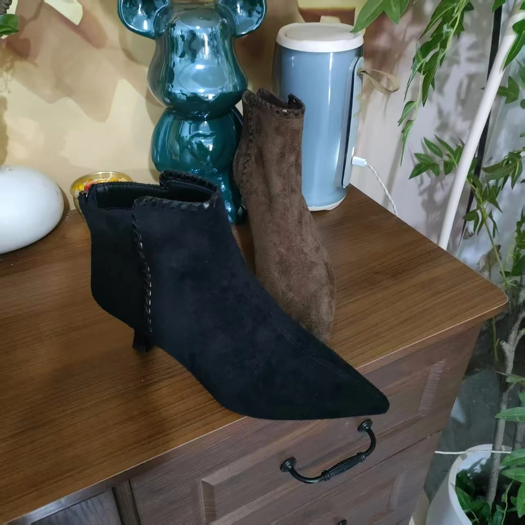 26-873新款尖头加绒小跟气质短靴