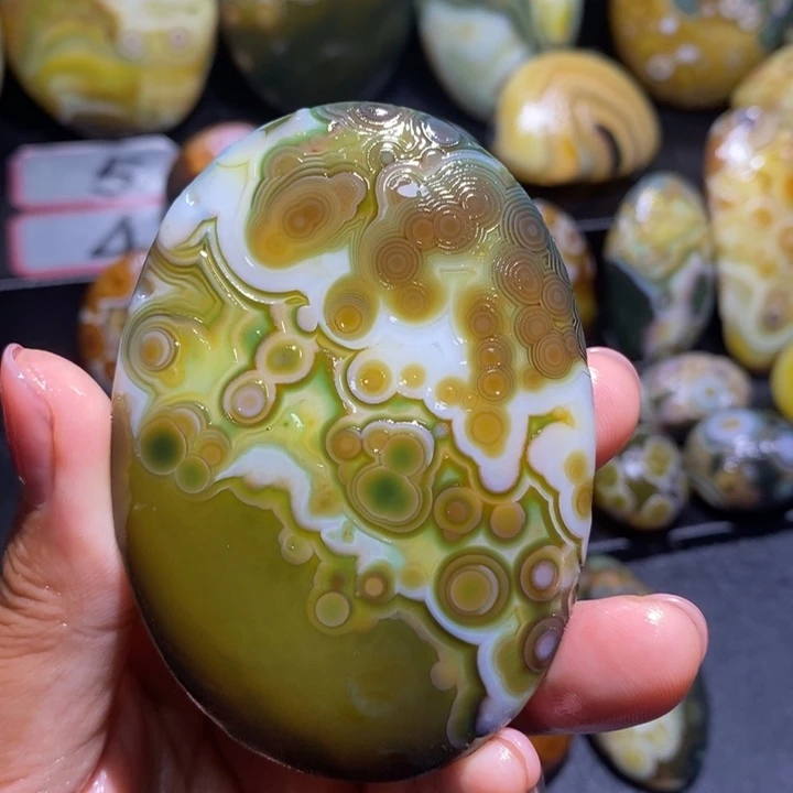 玛瑙/玉髓未镶嵌珠宝半成品47