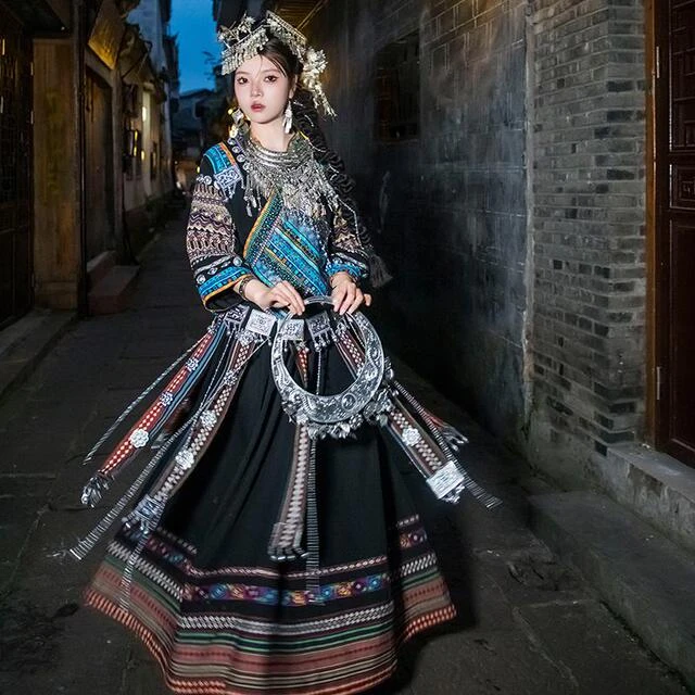 新款苗族服装旅拍少女土家族摄影服饰民族特色成人苗疆少数民族服