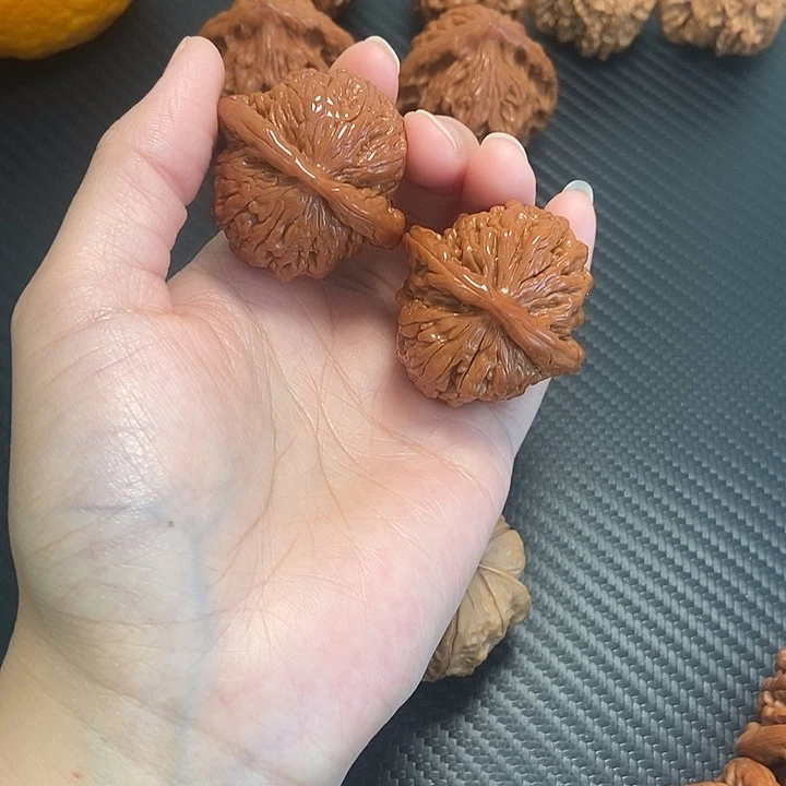 吊坠文玩核桃40四座楼。   福利