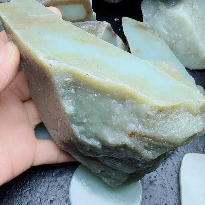 未镶嵌和田玉（糖玉）珠宝奇石