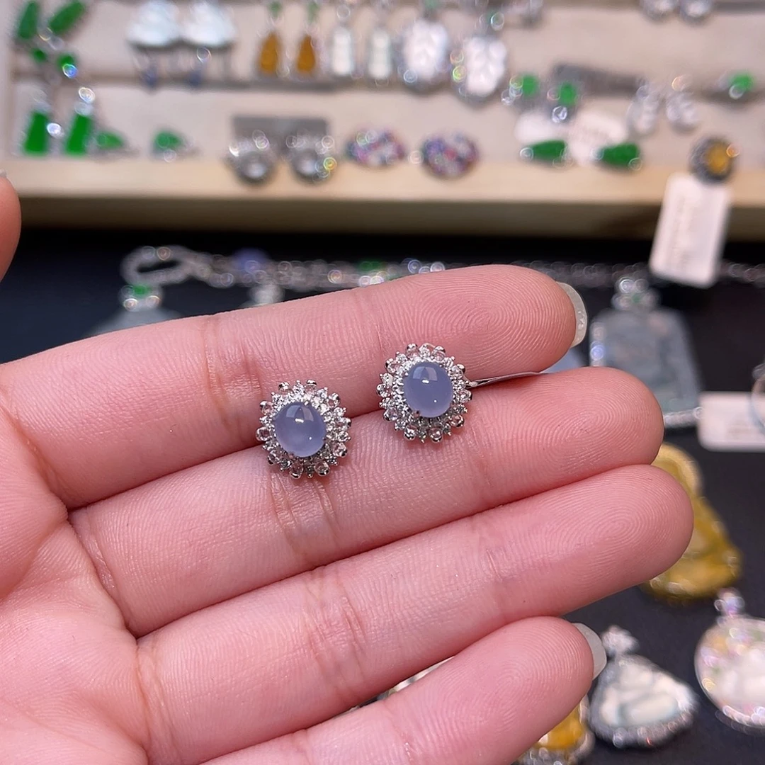 翡翠18K金镶嵌耳饰蛋面