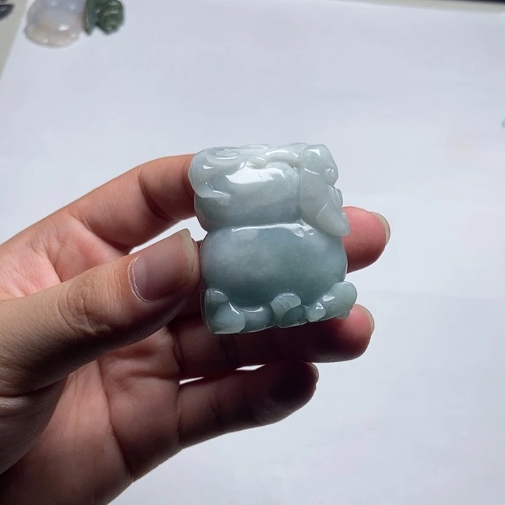 翡翠未镶嵌颈饰葫芦5