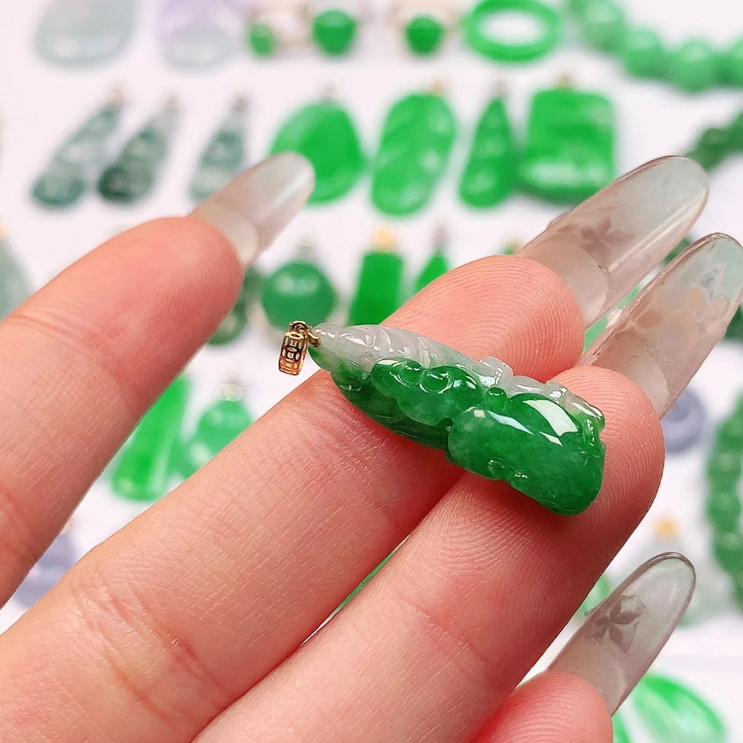 吊坠(不含链)18K金镶嵌翡翠