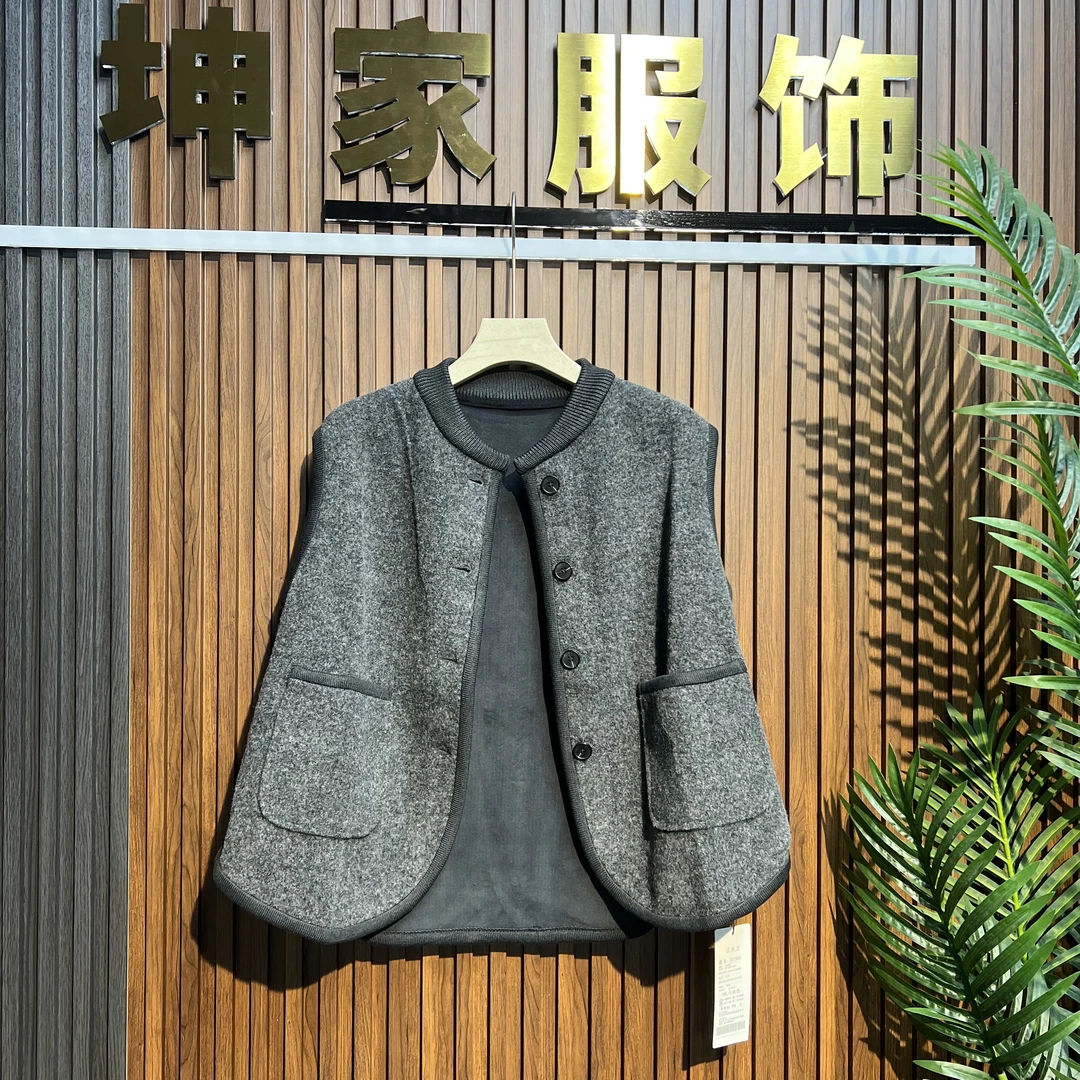 坤家严选-菲玛掂251925修身型圆领常规马甲秋冬季新款禁止机洗