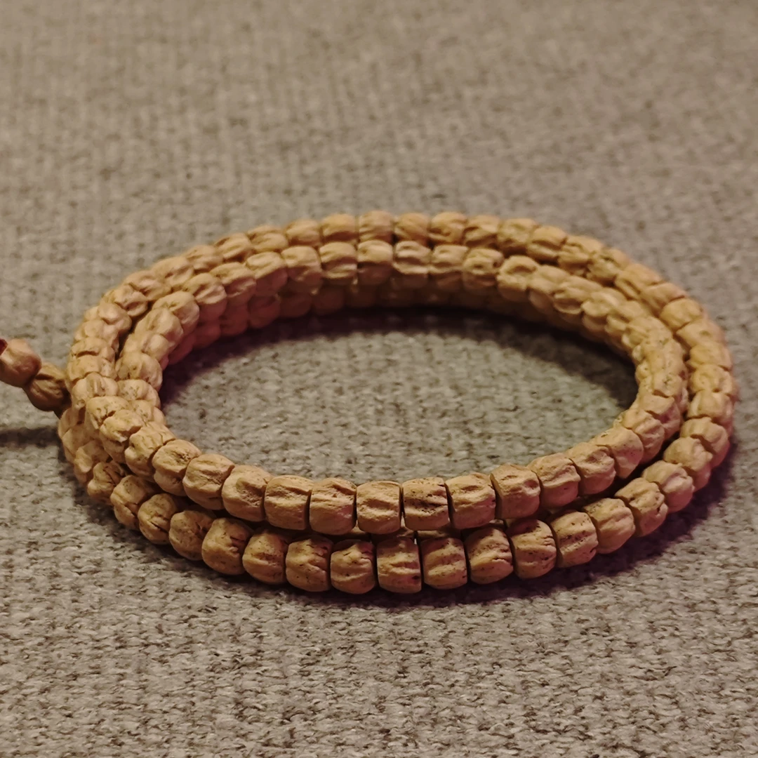 M1820<油皮方块顺>  新手入门款  热振柏香籽  尺寸6.5上下