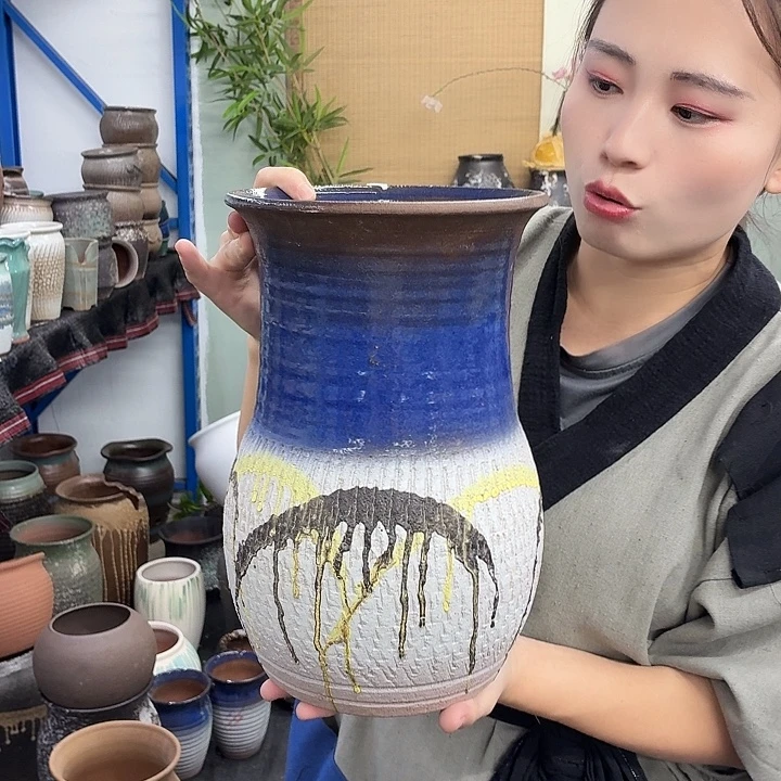 19-27 -粗陶花盆有孔