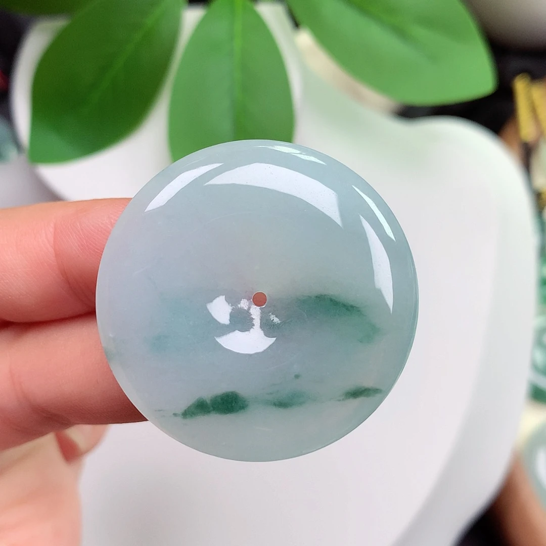 颈饰未镶嵌翡翠平安扣 35.6x5.8mm