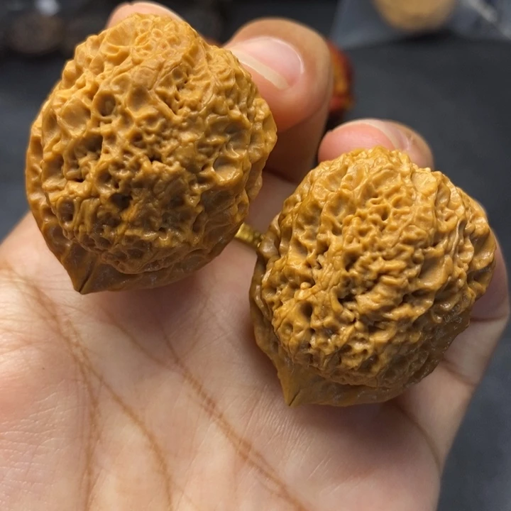 把件文玩核桃37尺铁狮子球