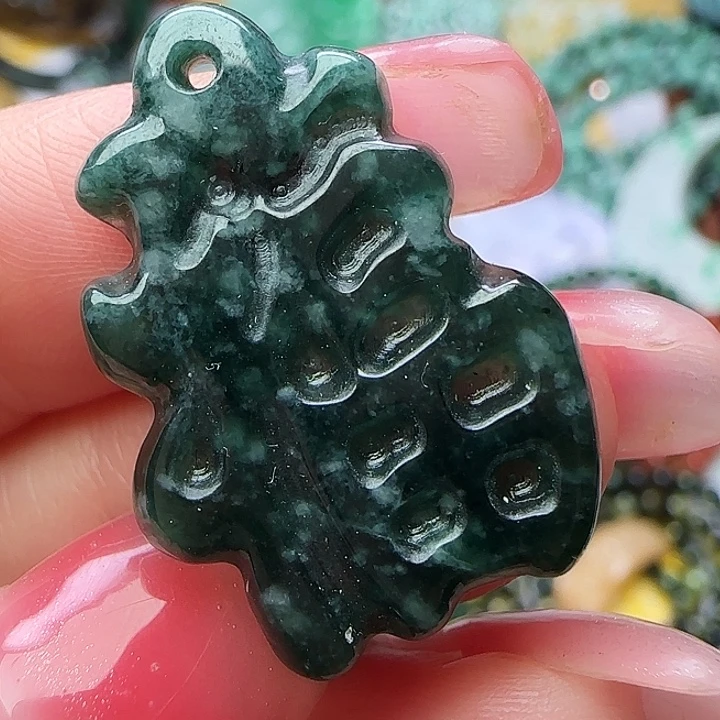 翡翠未镶嵌颈饰天然A货22