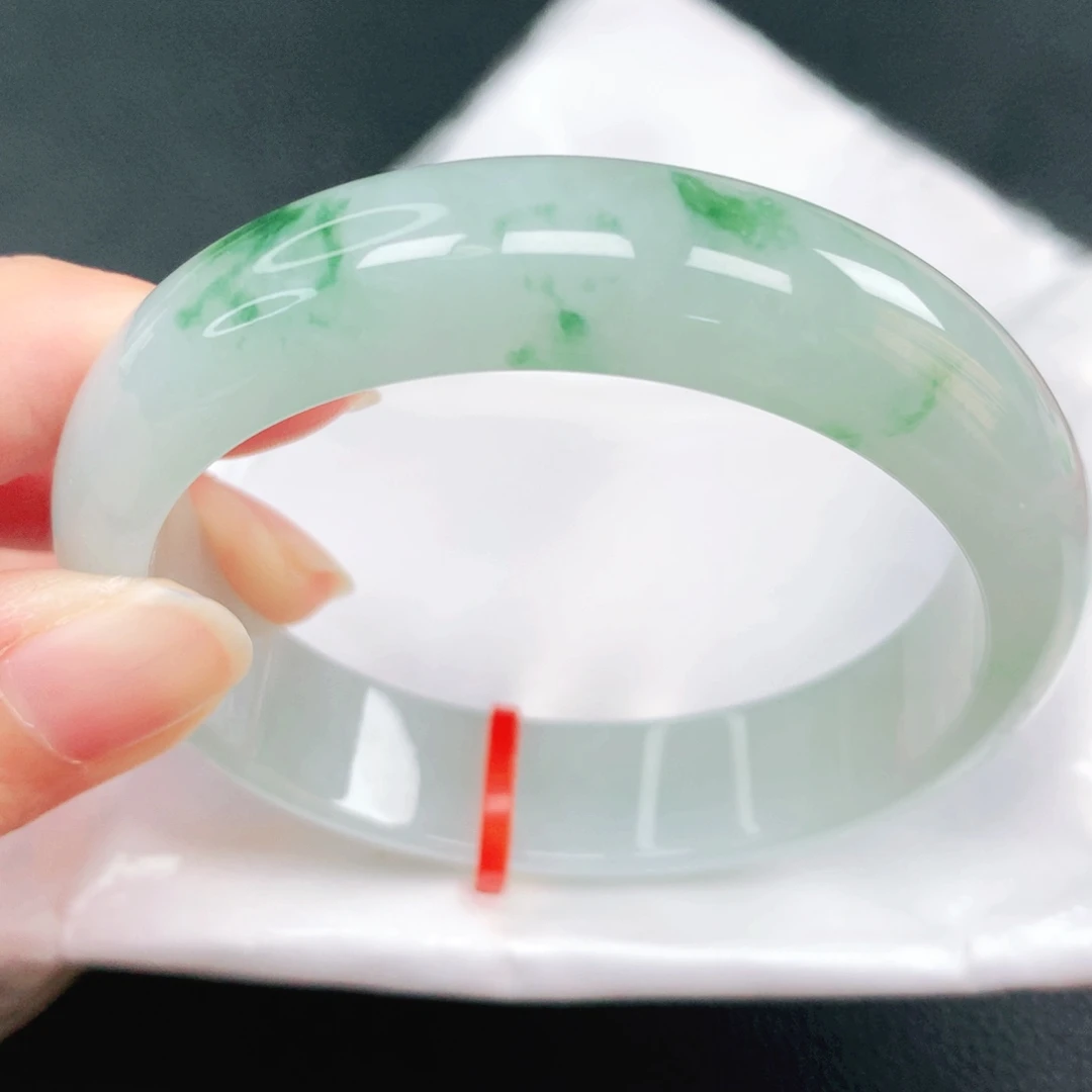 翡翠未镶嵌手镯56圈