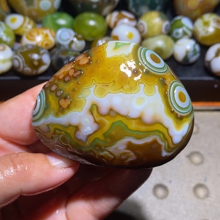 玛瑙/玉髓未镶嵌珠宝半成品