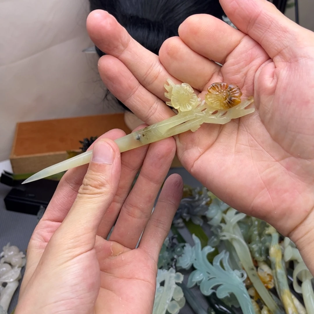 蛇纹石玉未镶嵌发饰