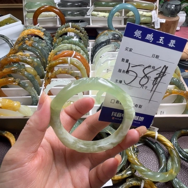 未镶嵌蛇纹石玉手镯