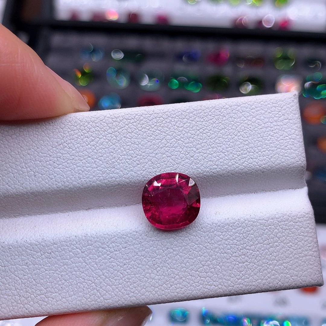 碧玺珠宝半成品未镶嵌