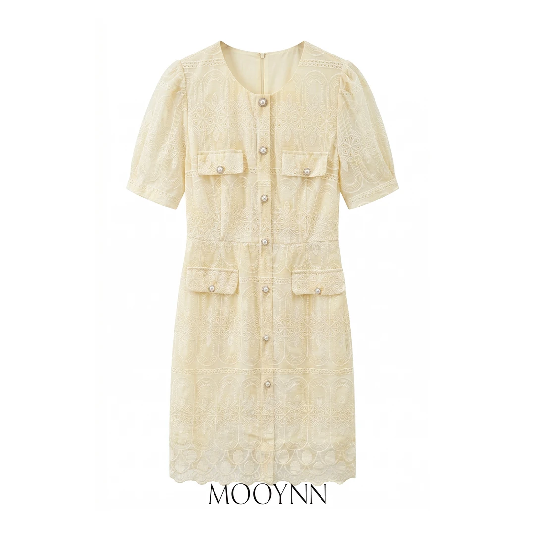 Mooynn/茉零【2025夏】“千金归来”小香风圆领刺绣连衣裙M0901832081