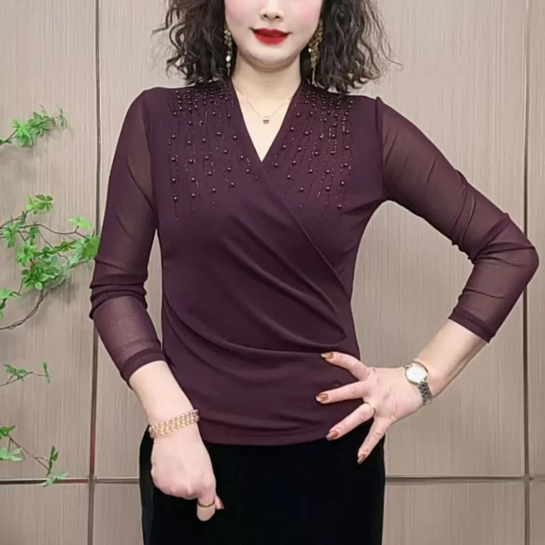 2025春季新款女士上衣V领修身显瘦洋气透气网纱百搭串珠中年妈妈