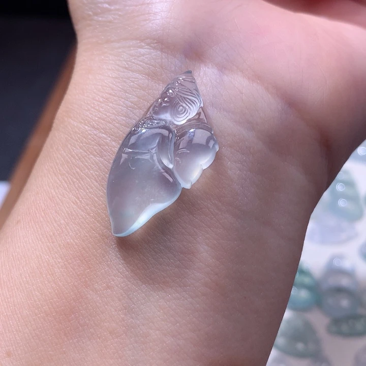 颈饰未镶嵌翡翠高冰蝴蝶仙子