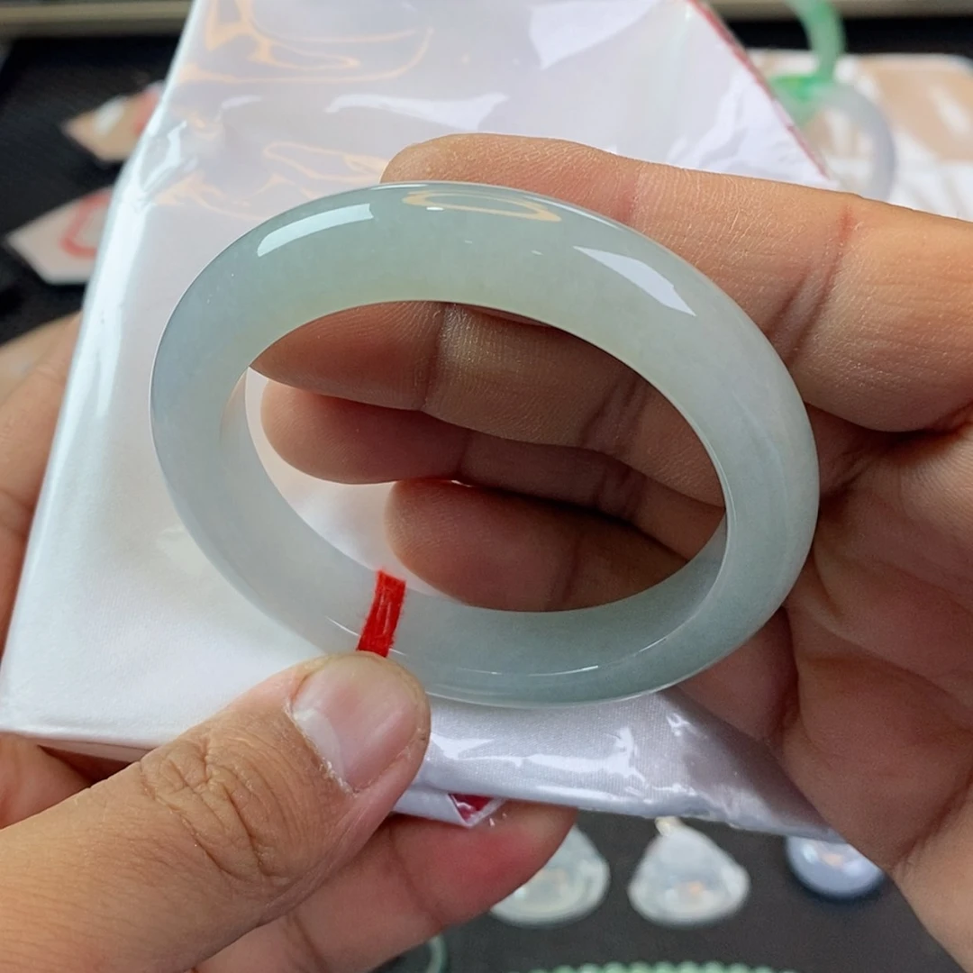 【闪购商品】未镶嵌手镯翡翠亿****