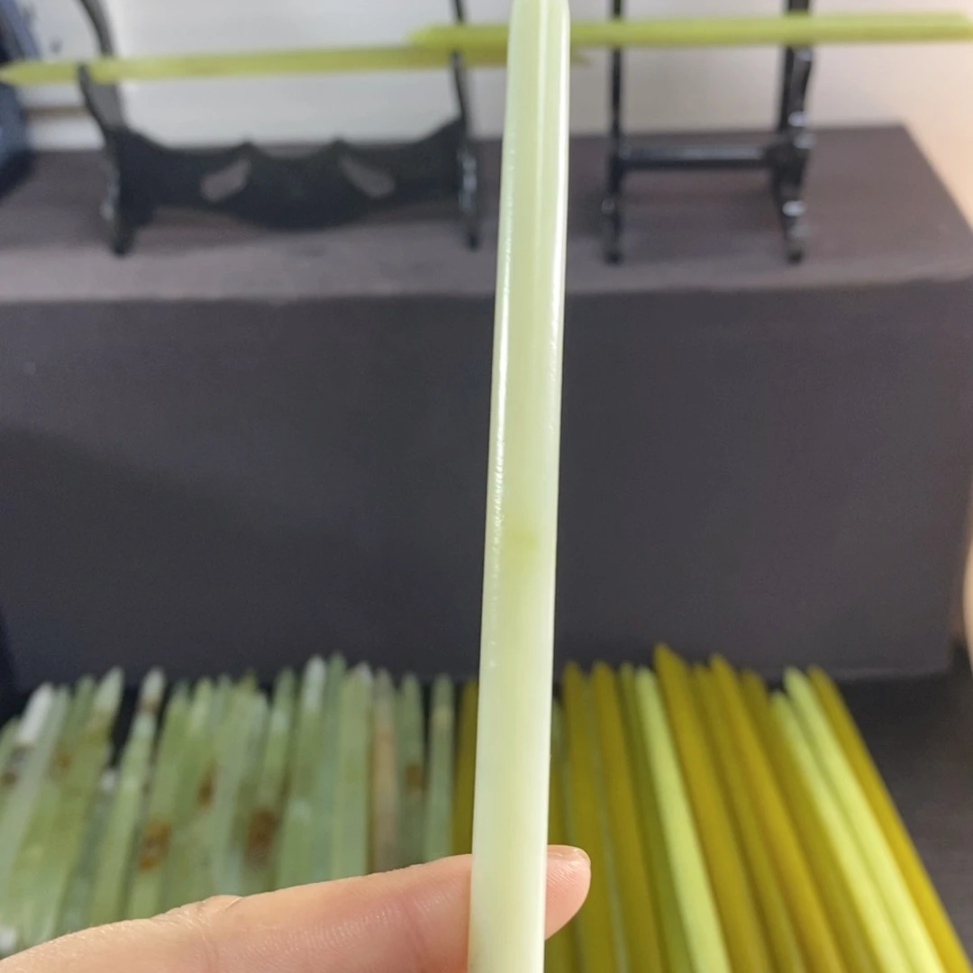 未镶嵌蛇纹石玉发簪