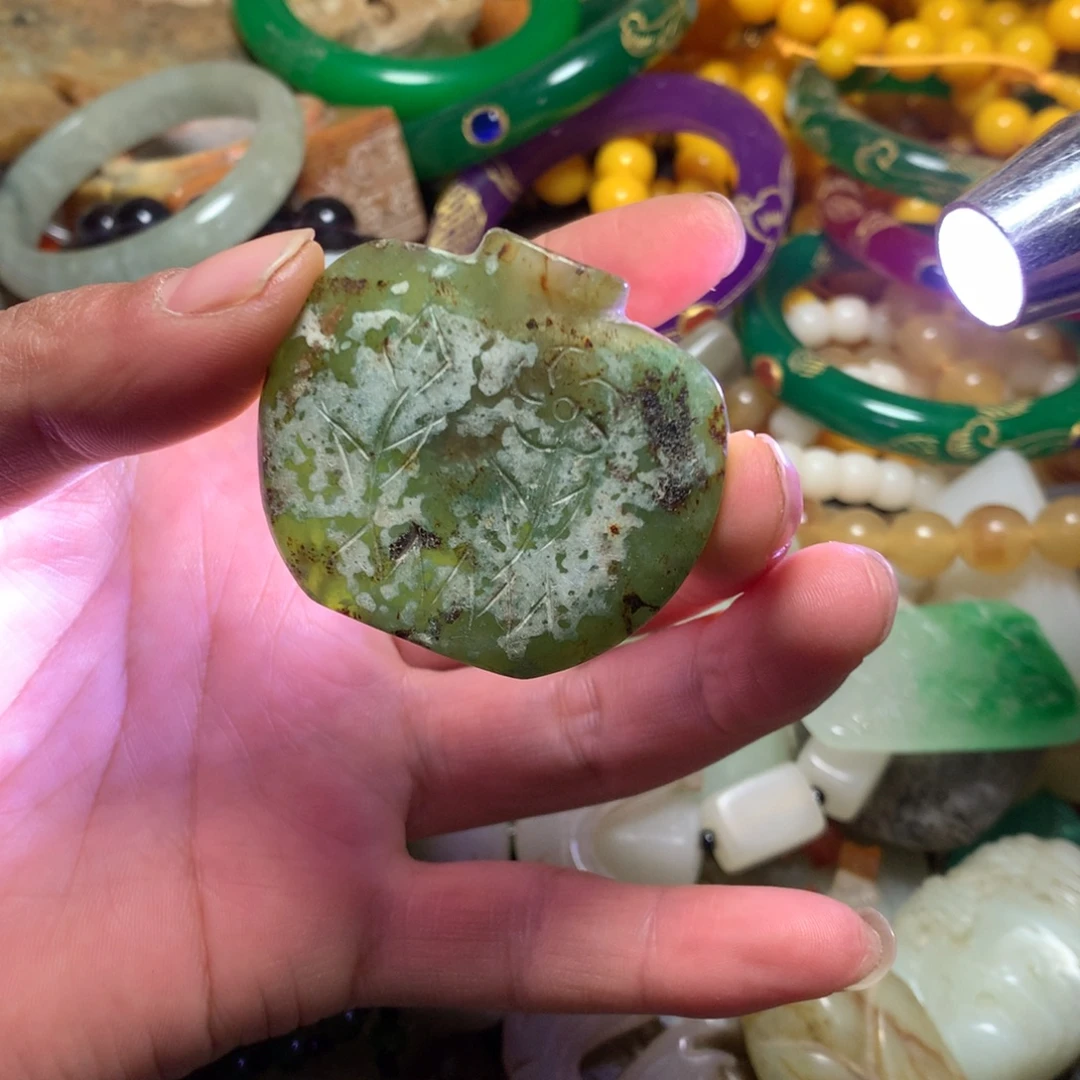 白玉菩提吊坠白玉菩提手串闪电购