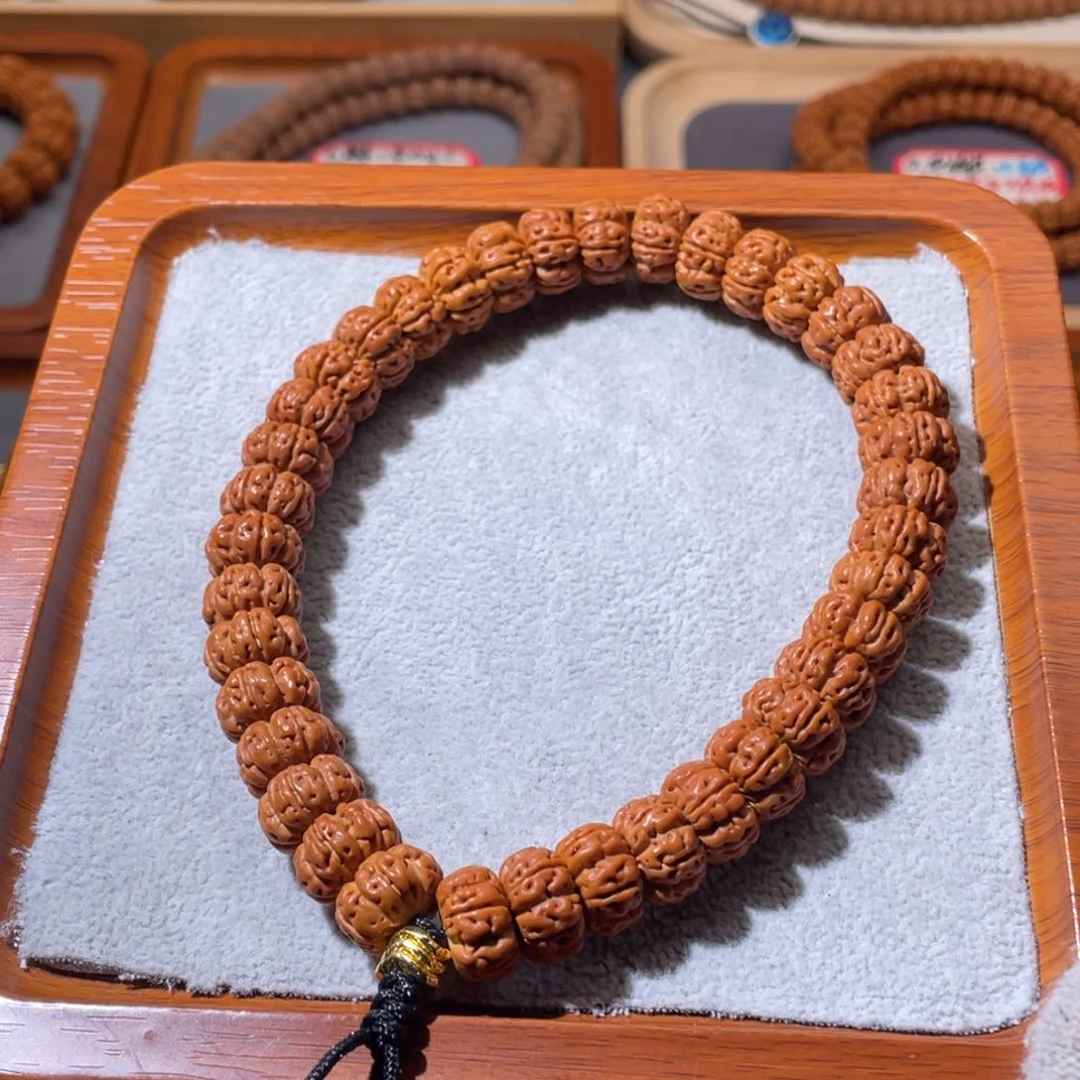 金刚菩提吊坠h**y十出一泰森手持