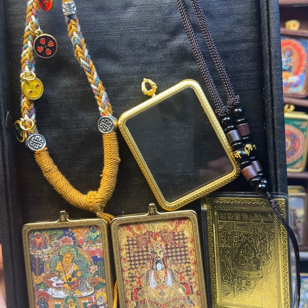 幼***龙吊坠美丽的风景线和美丽的风景带