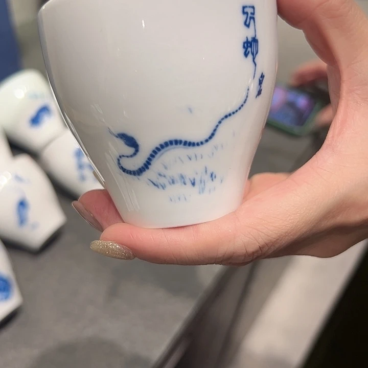 摆件景德镇高温瓷器高白泥釉中彩蛇