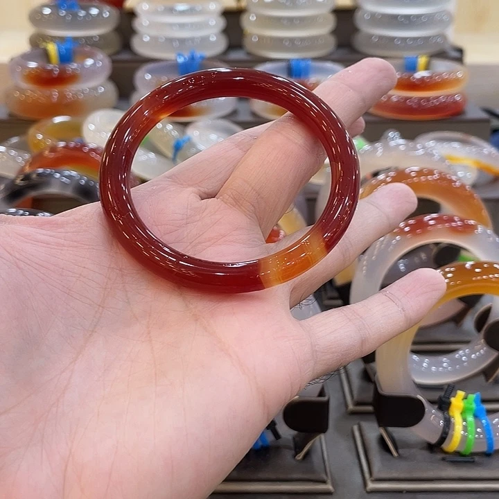 玛瑙/玉髓未镶嵌手镯