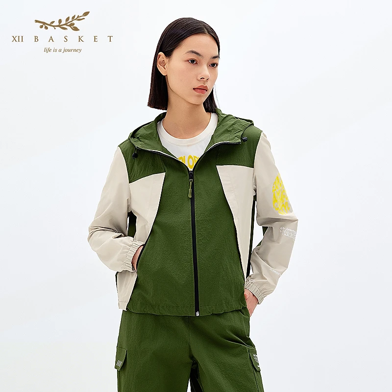 XII BASKET十二篮25夏新款撞料拼接户外登山连帽外套女7C35210160