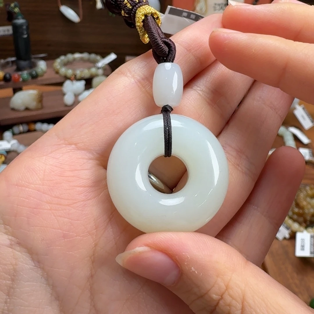 和田玉（糖玉）未镶嵌手链