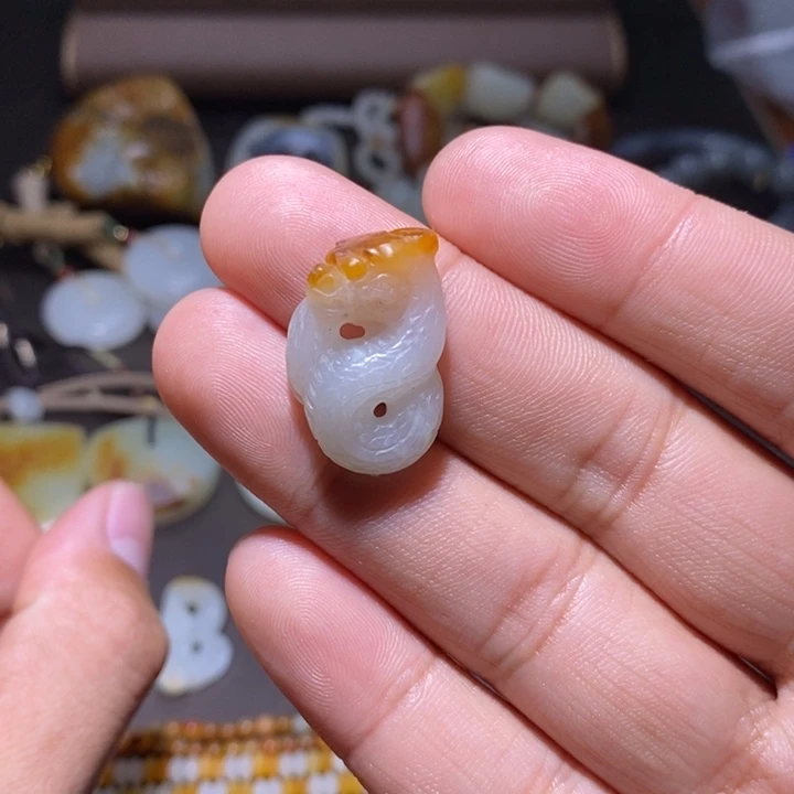 和田玉未镶嵌挂件