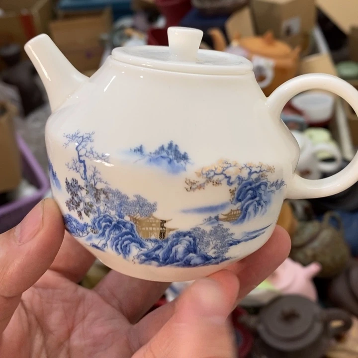 陶瓷艺术品及陶瓷壶