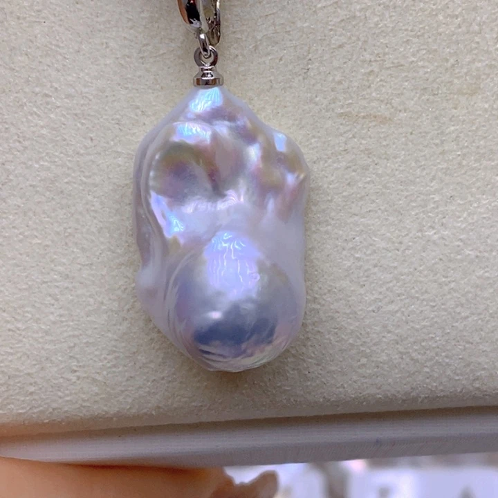 淡水珍珠吊坠(赠链)未镶嵌